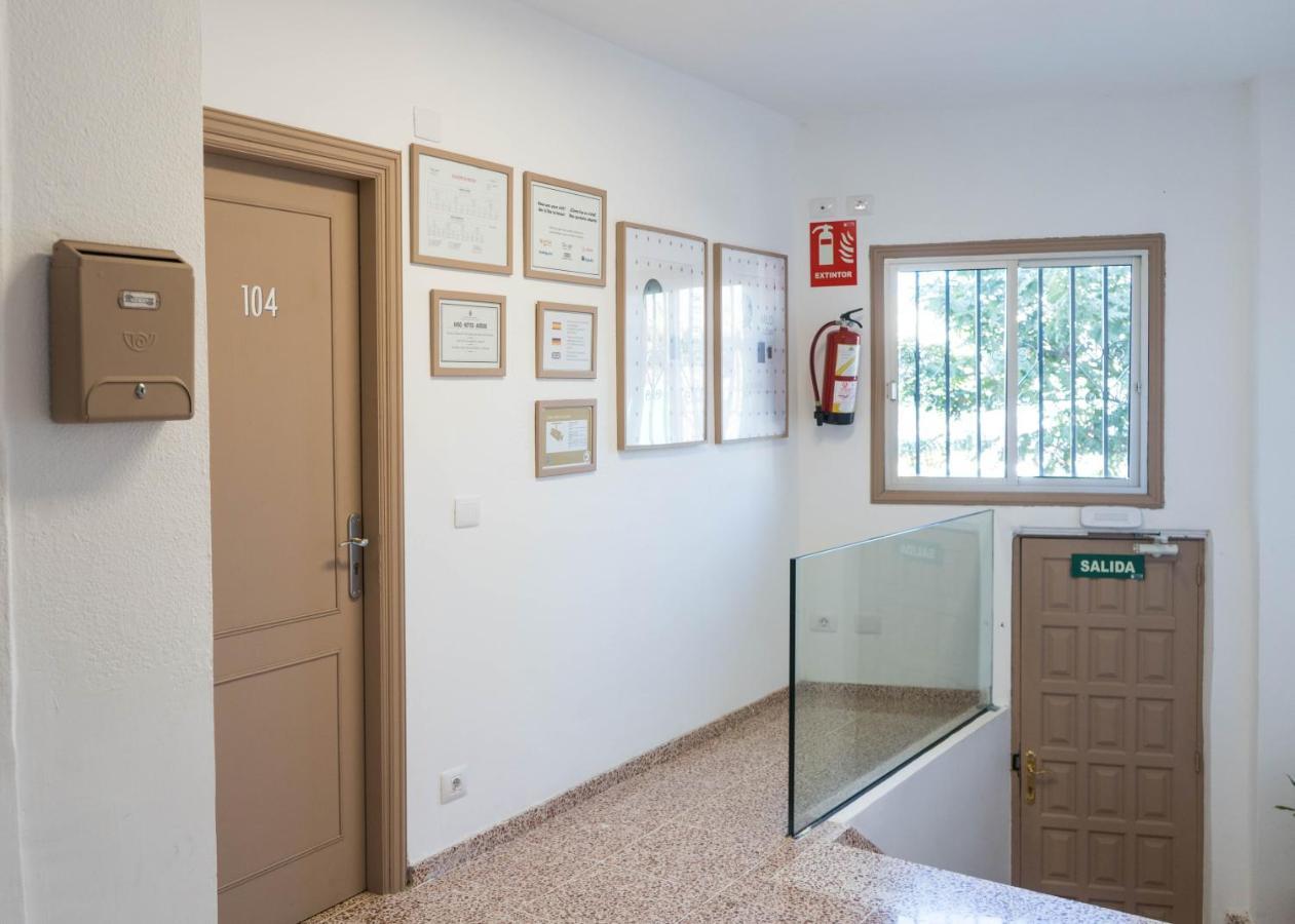 Pension Alcala Exterior photo